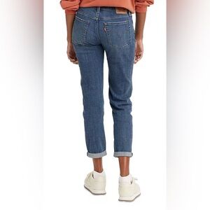 Levi's Comfy Boyfriend Jeans. Sz 31